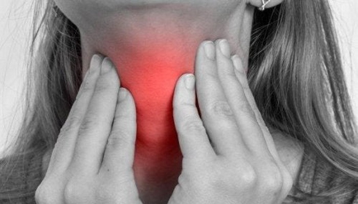 Эффективные домашние средства для лечения больного горла